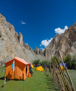Travel Service in Pathankot